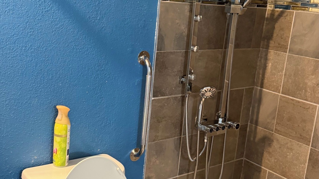 Photo of Bathroom in Normal