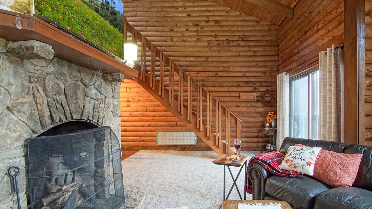 Photo of Livingroom in South Mountain
