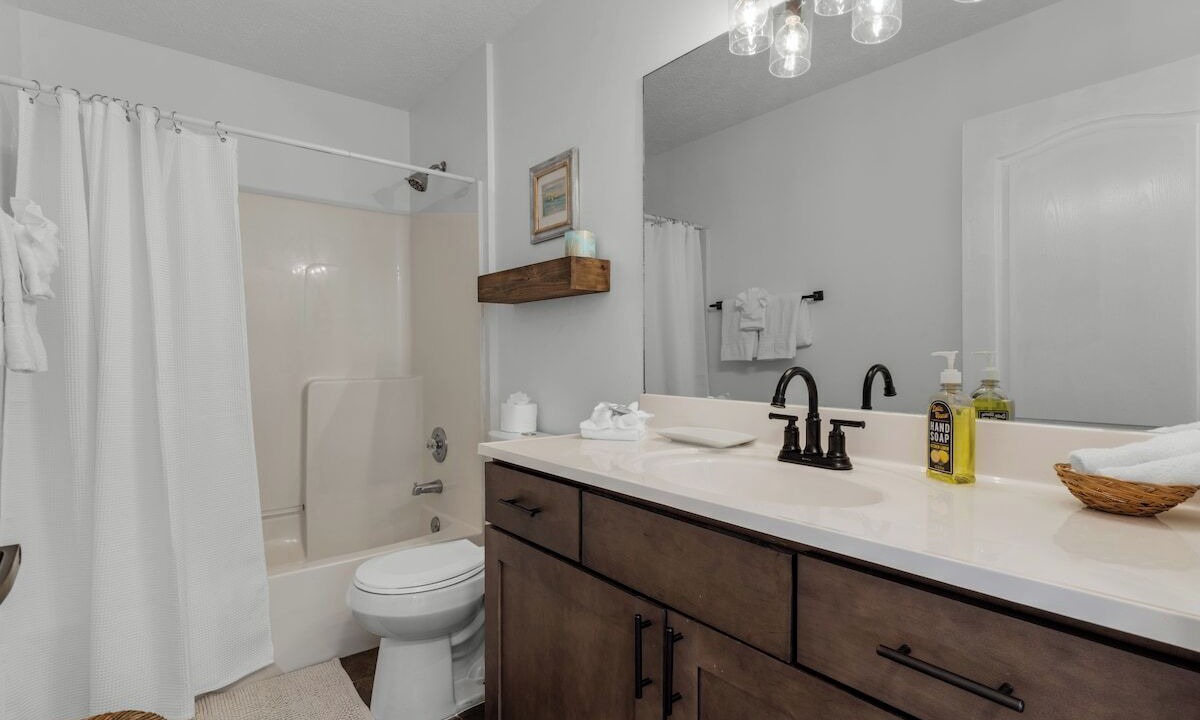 Photo of Bathroom in El Centro Beach