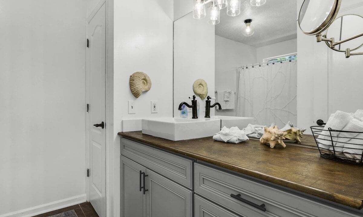 Photo of Bathroom in El Centro Beach
