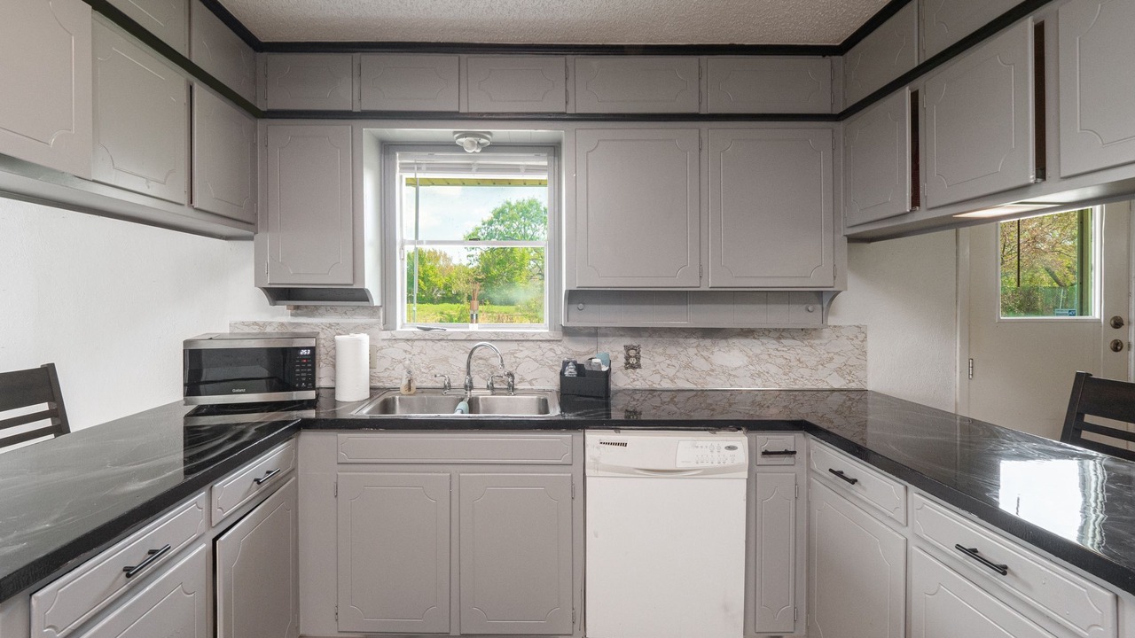 Photo of Kitchen in Southwest Arlington