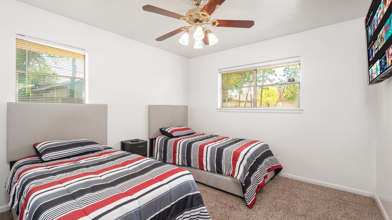 Photo of Bedroom in Southwest Arlington