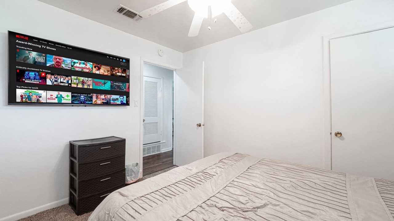 Photo of Bedroom in Southwest Arlington