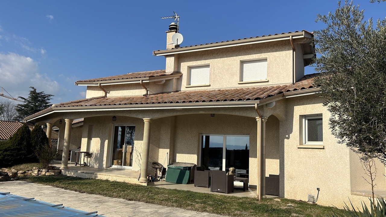 Photo of Outdoor in Saint-Maurice-l'Exil