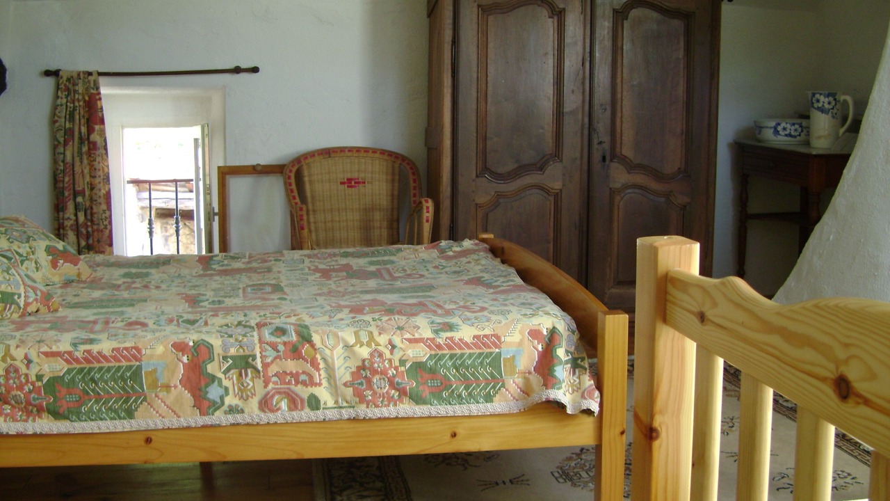 Photo of Bedroom in Saint-Rome-de-Tarn