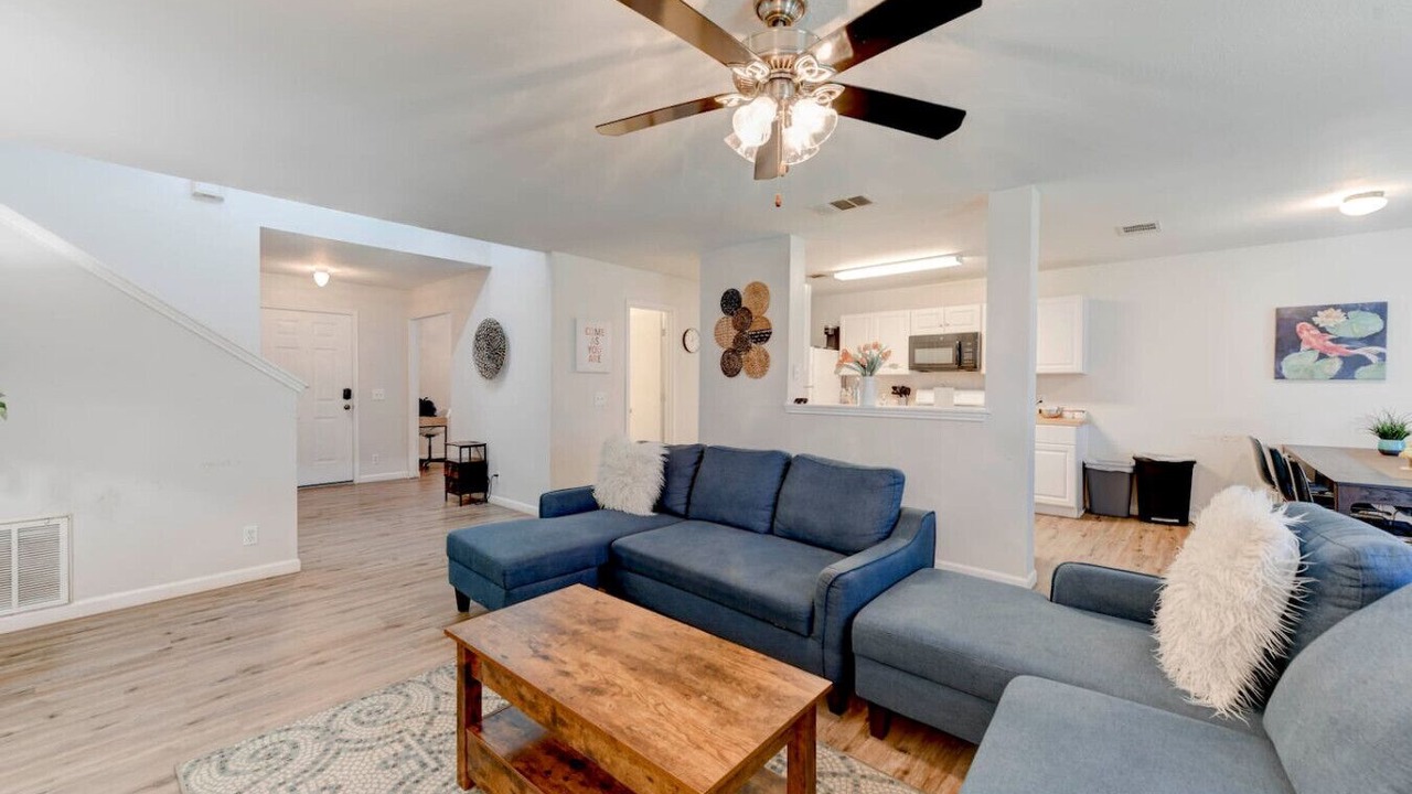 Photo of Livingroom in Austin