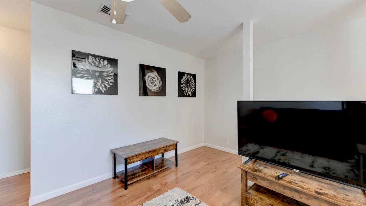Photo of Livingroom in Austin