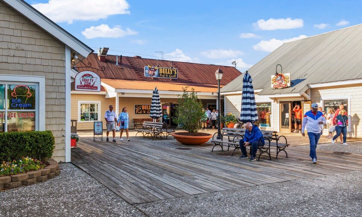 Photo of Outdoor in Windy Hill