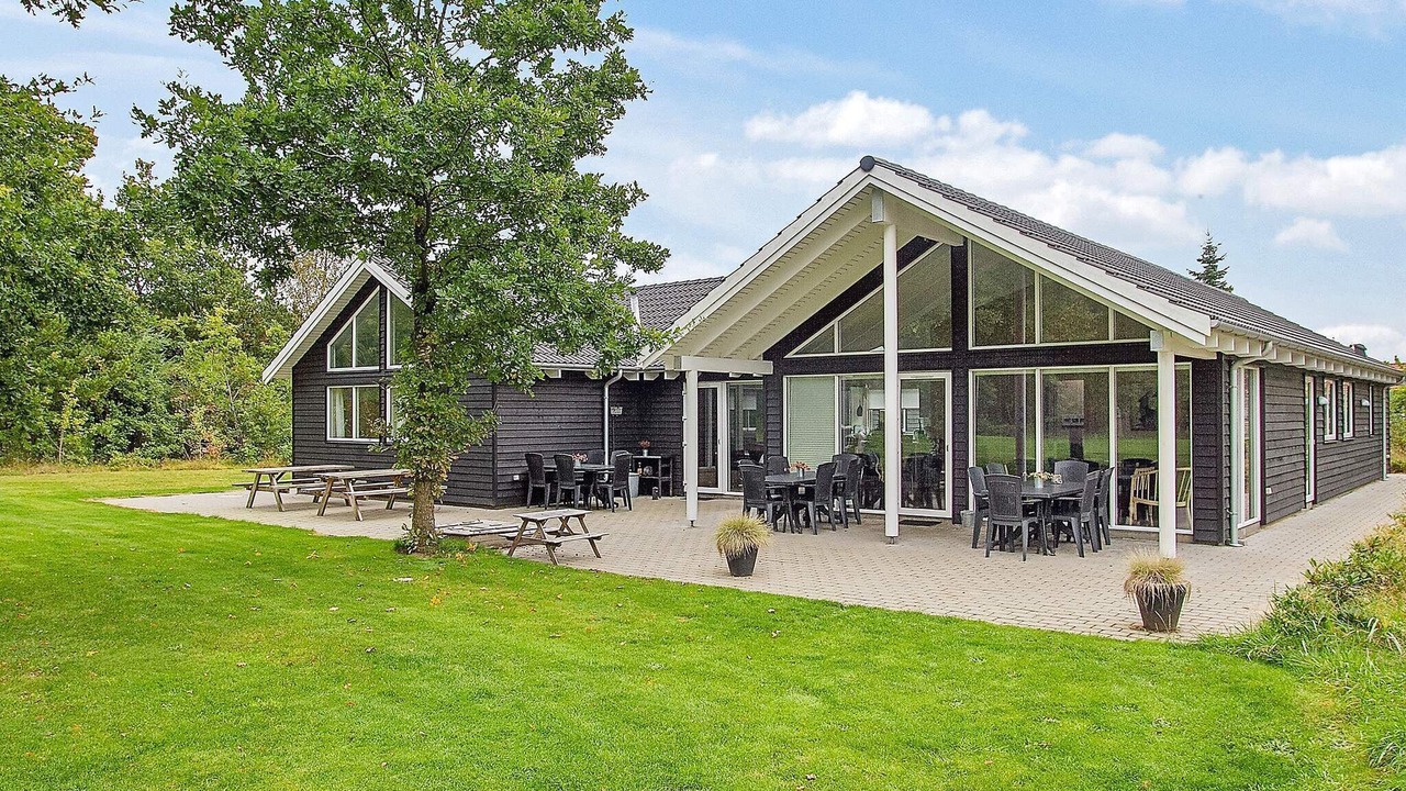 Photo of Outdoor in Henne