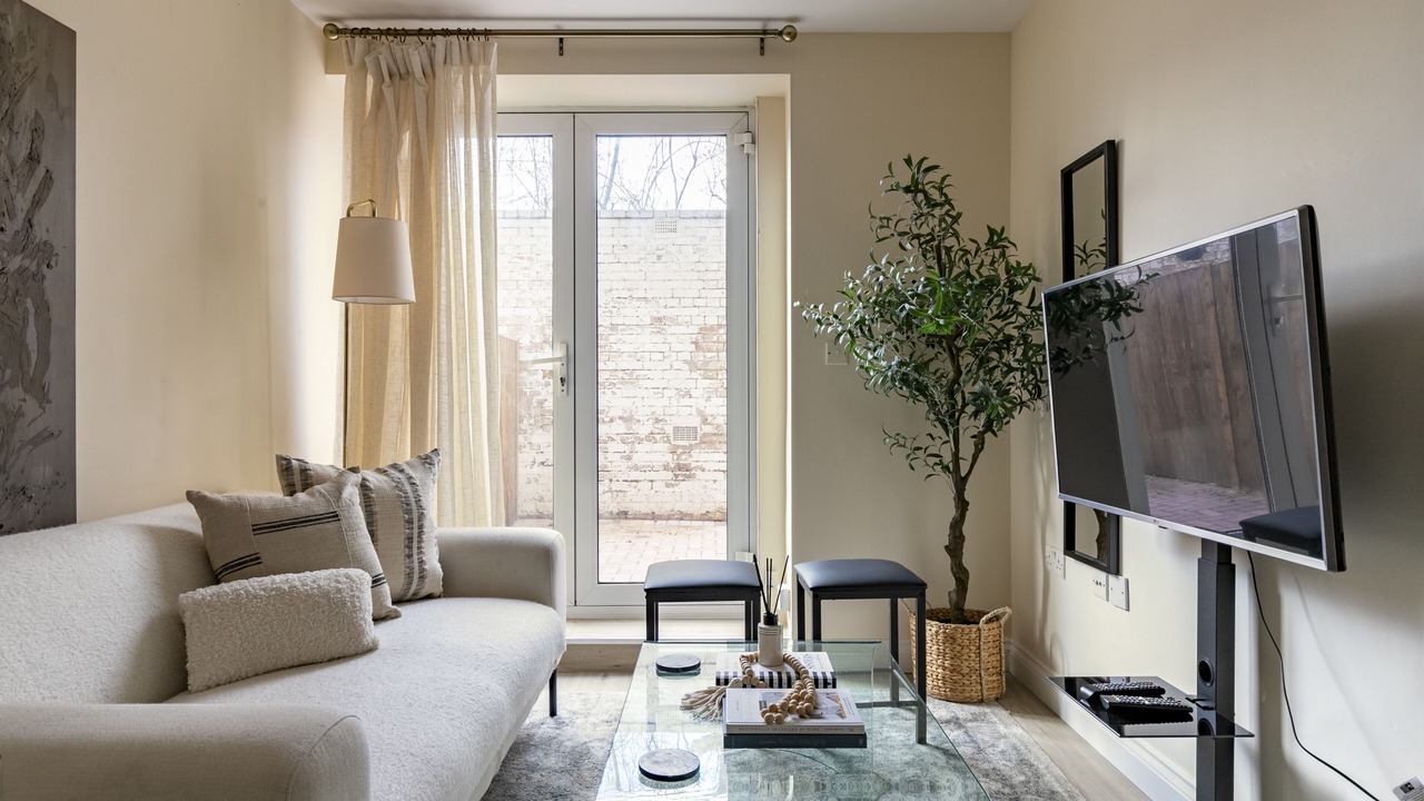 Photo of Livingroom in St. Ann's