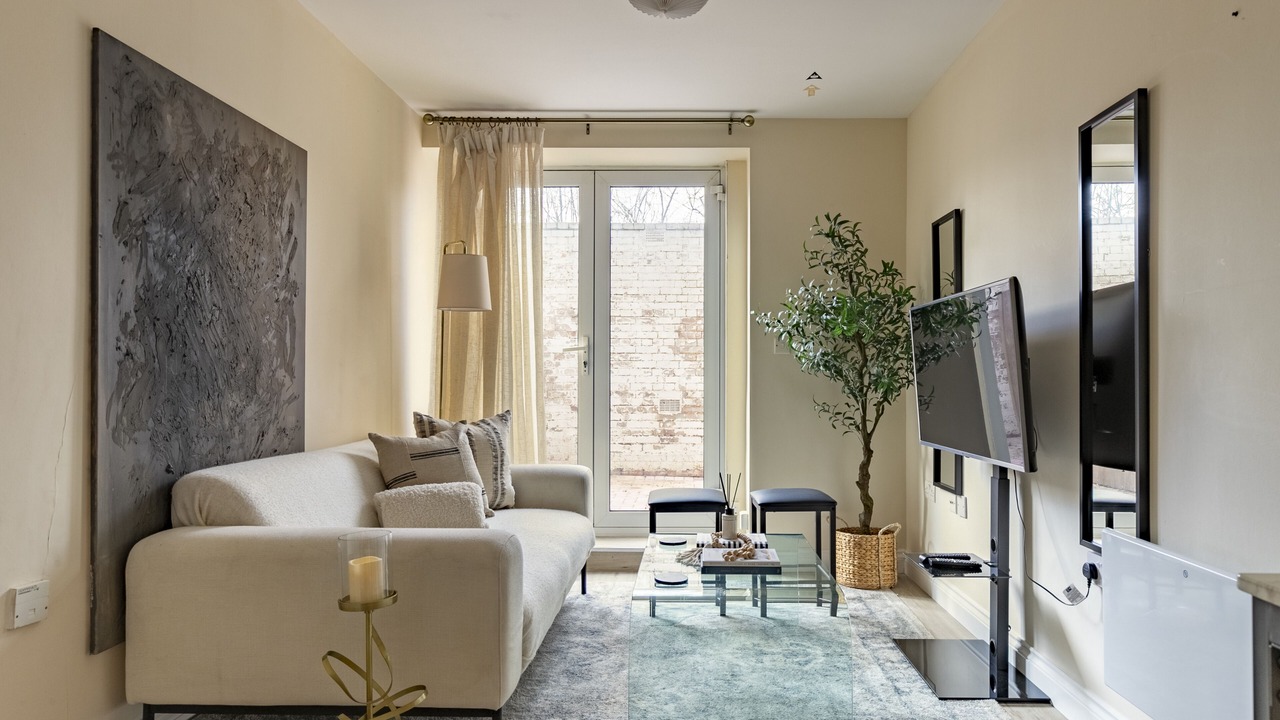 Photo of Livingroom in St. Ann's