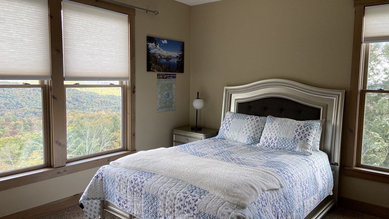 Photo of Bedroom in Newland