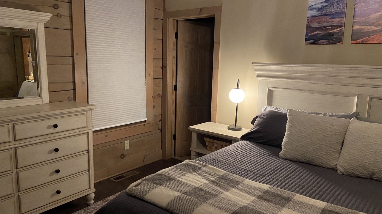 Photo of Bedroom in Newland
