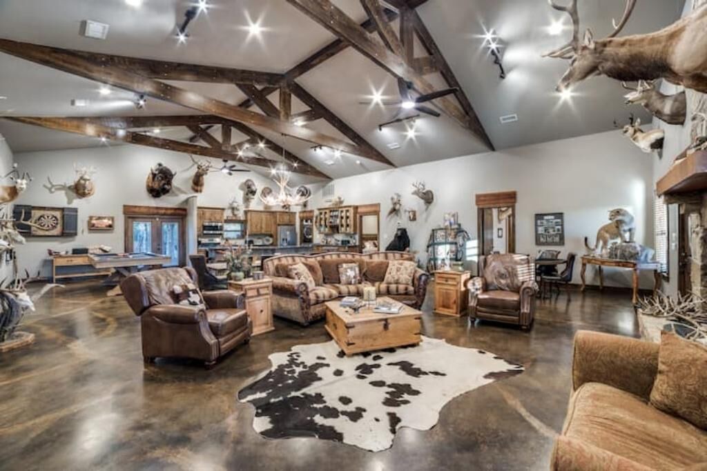 Photo of Livingroom in Goliad