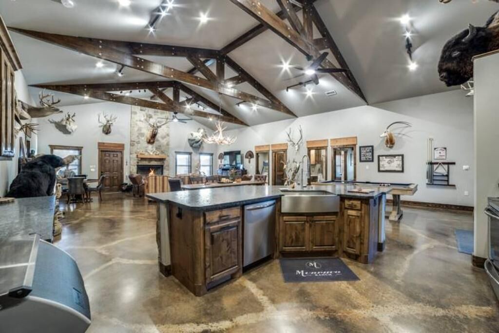 Photo of Others in Goliad