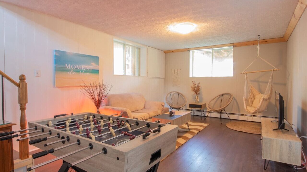 Photo of Bedroom in Asbestos