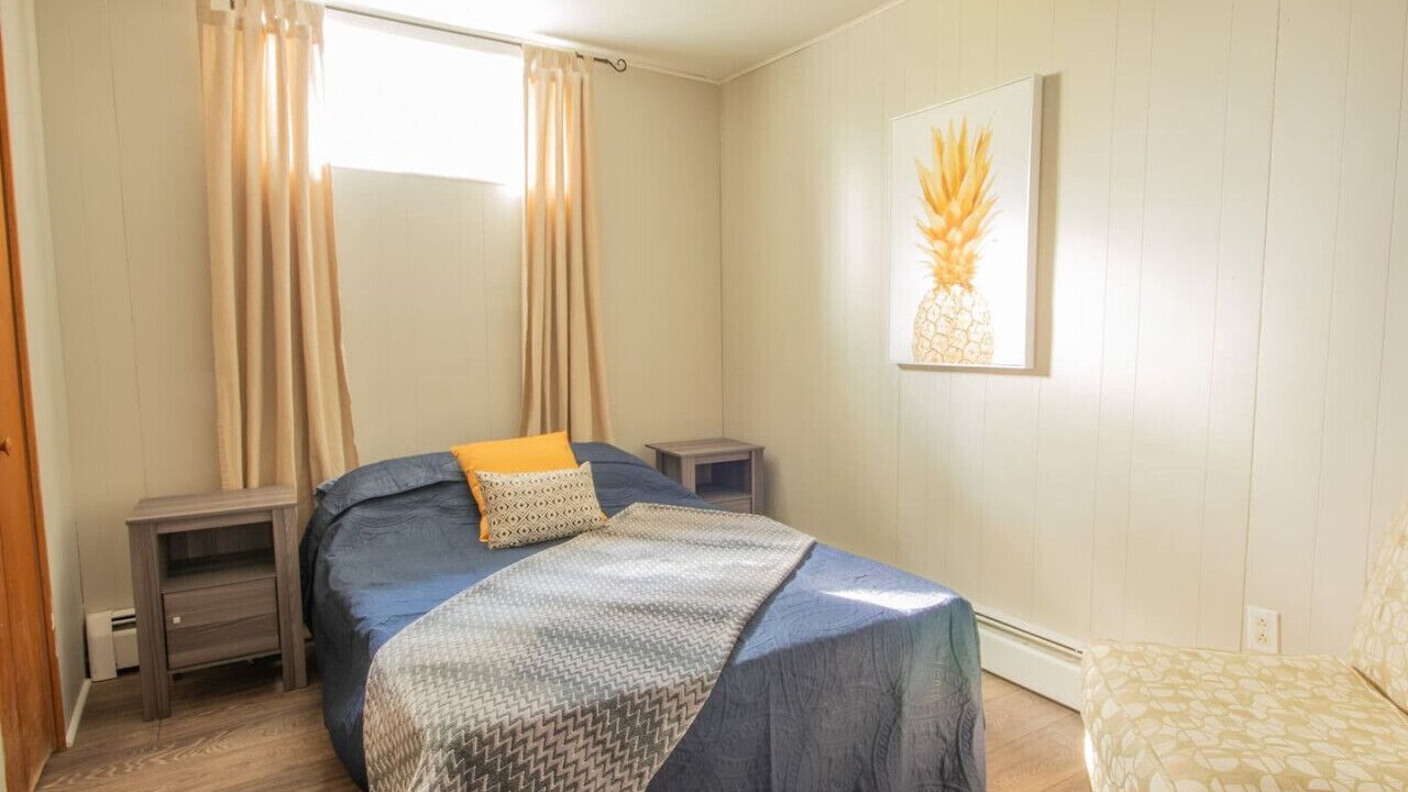 Photo of Bedroom in Asbestos