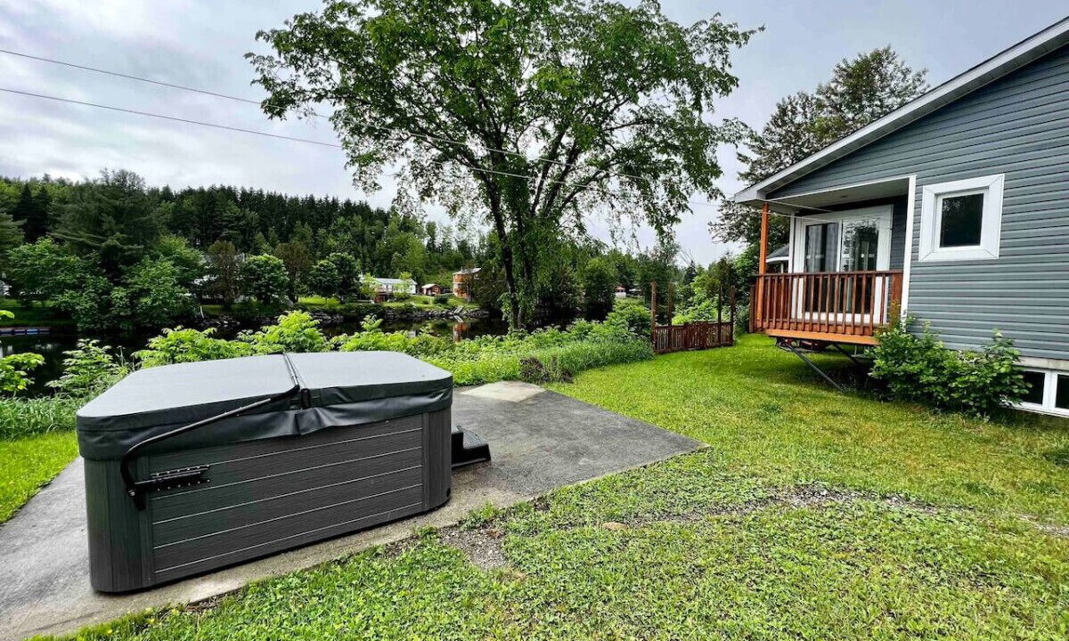 Photo of Patio Balcony in Le Haut-Saint-Francois Regional County Municipality