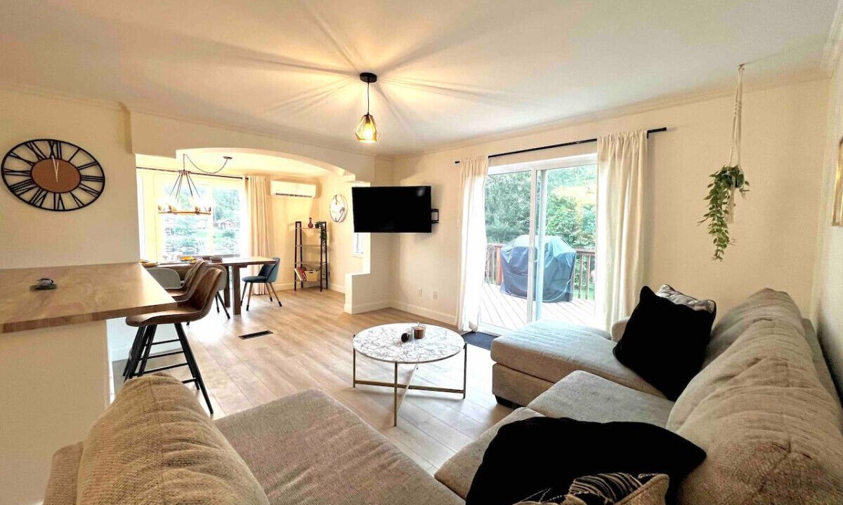 Photo of Livingroom in Le Haut-Saint-Francois Regional County Municipality
