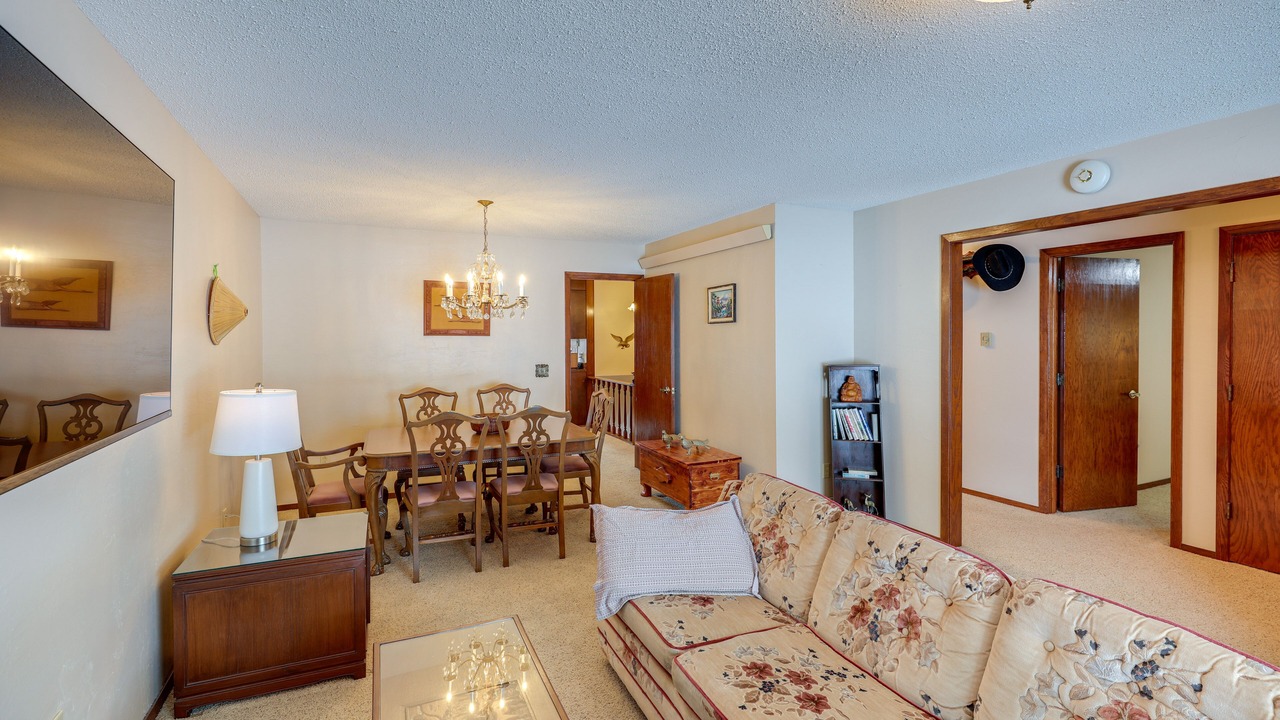Photo of Livingroom in Long Pine
