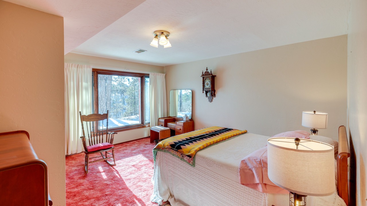 Photo of Bedroom in Long Pine
