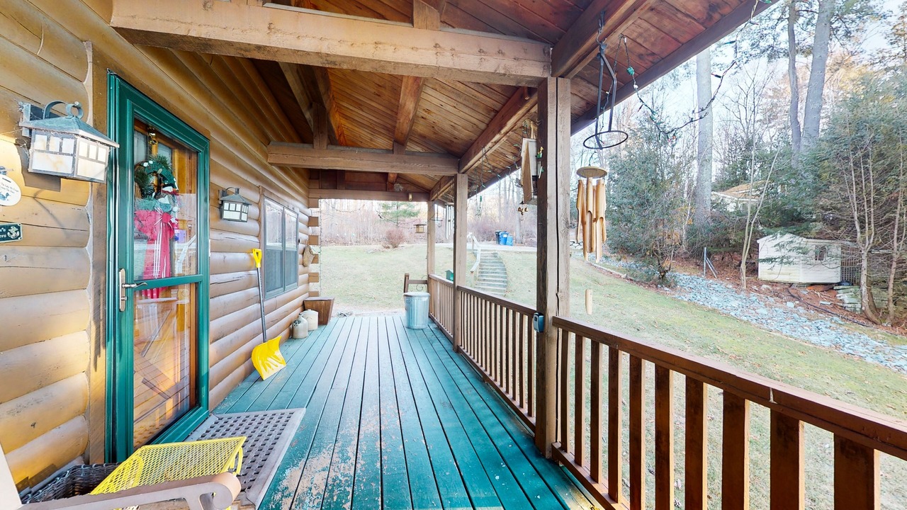Photo of Patio Balcony in Neshobe Beach