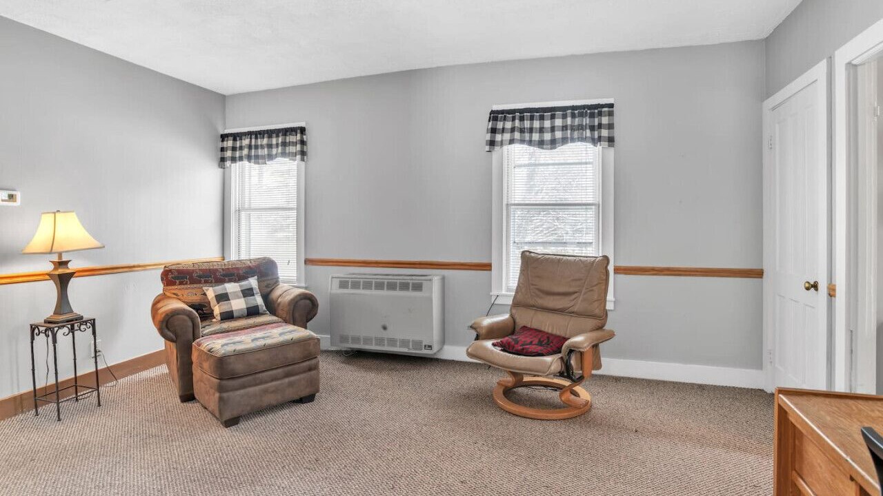 Photo of Livingroom in Town of Webb