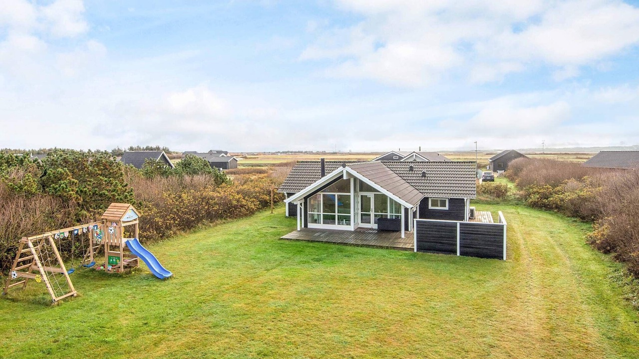Photo of Outdoor in Vrist Strand