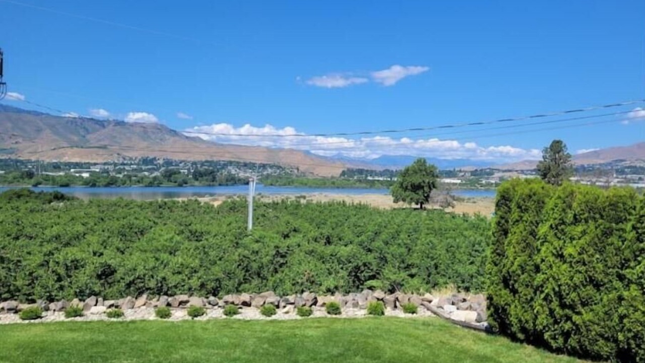 Photo of Outdoor in Monitor