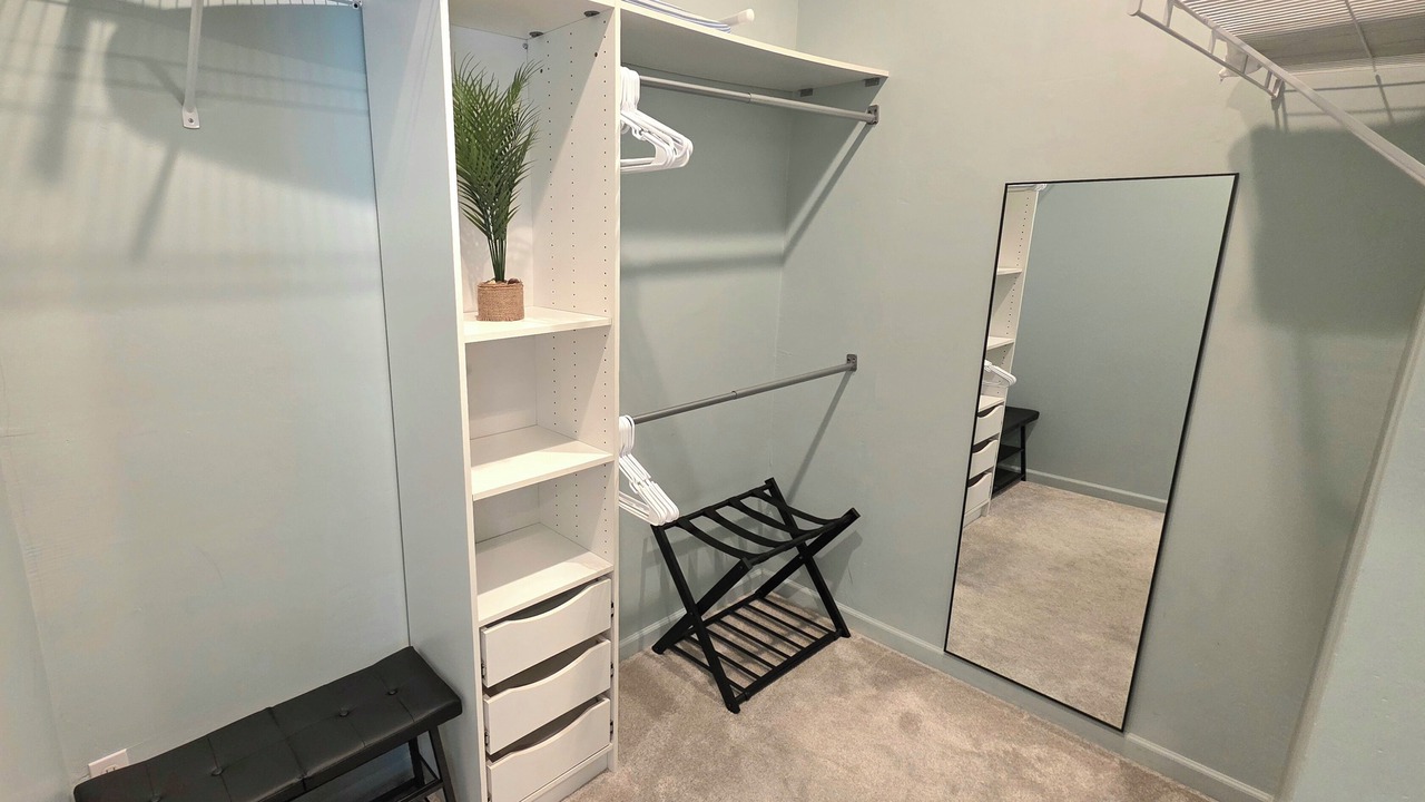 Photo of Others in Monitor