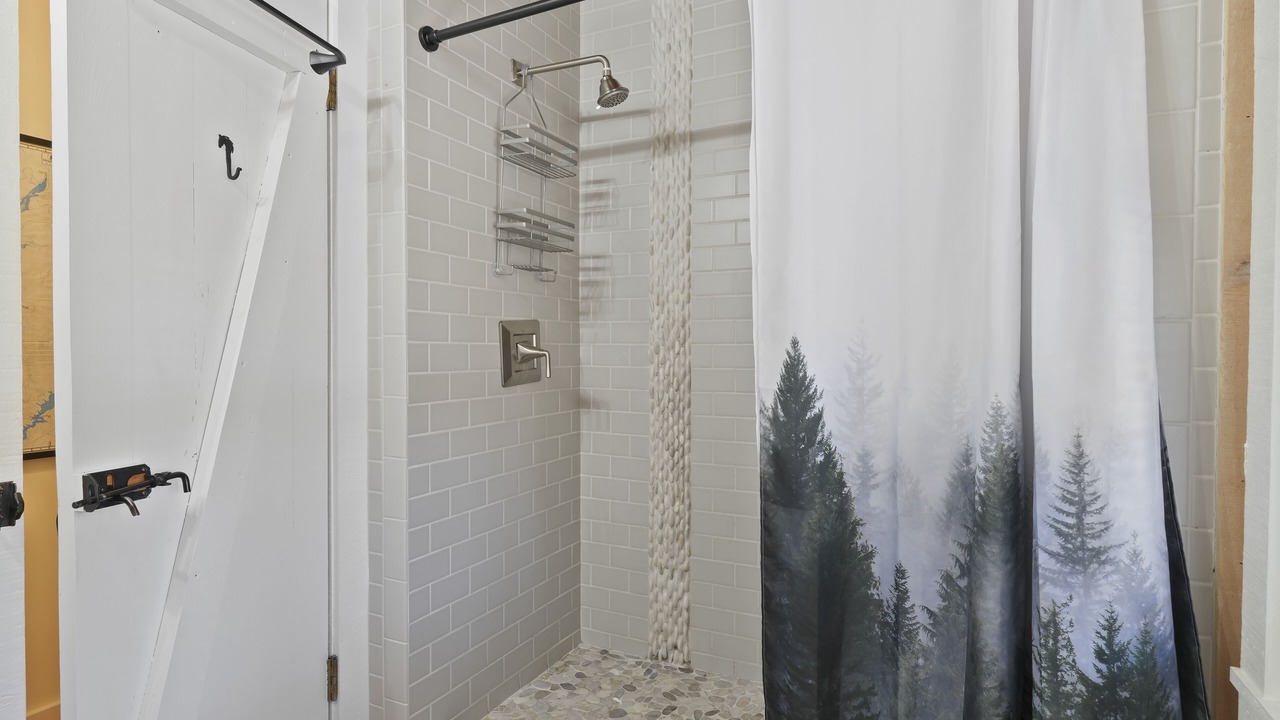 Photo of Bathroom in Sunset