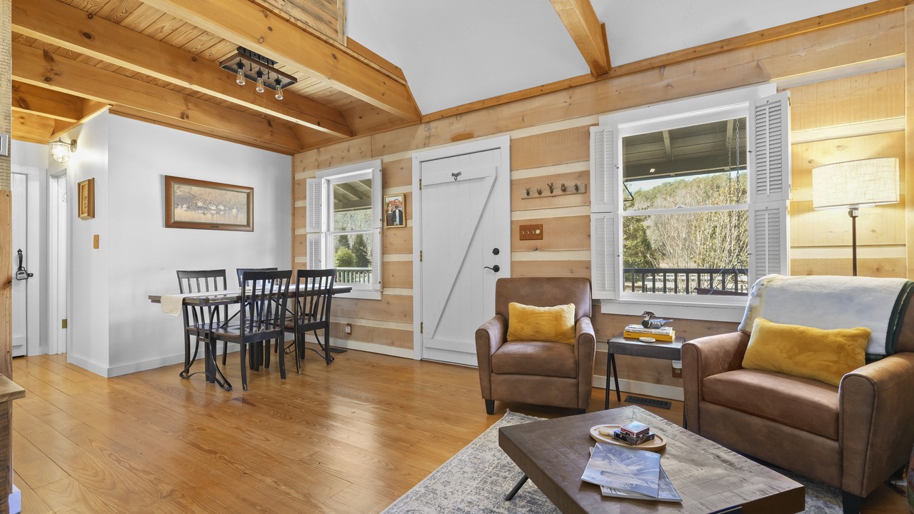 Photo of Livingroom in Sunset