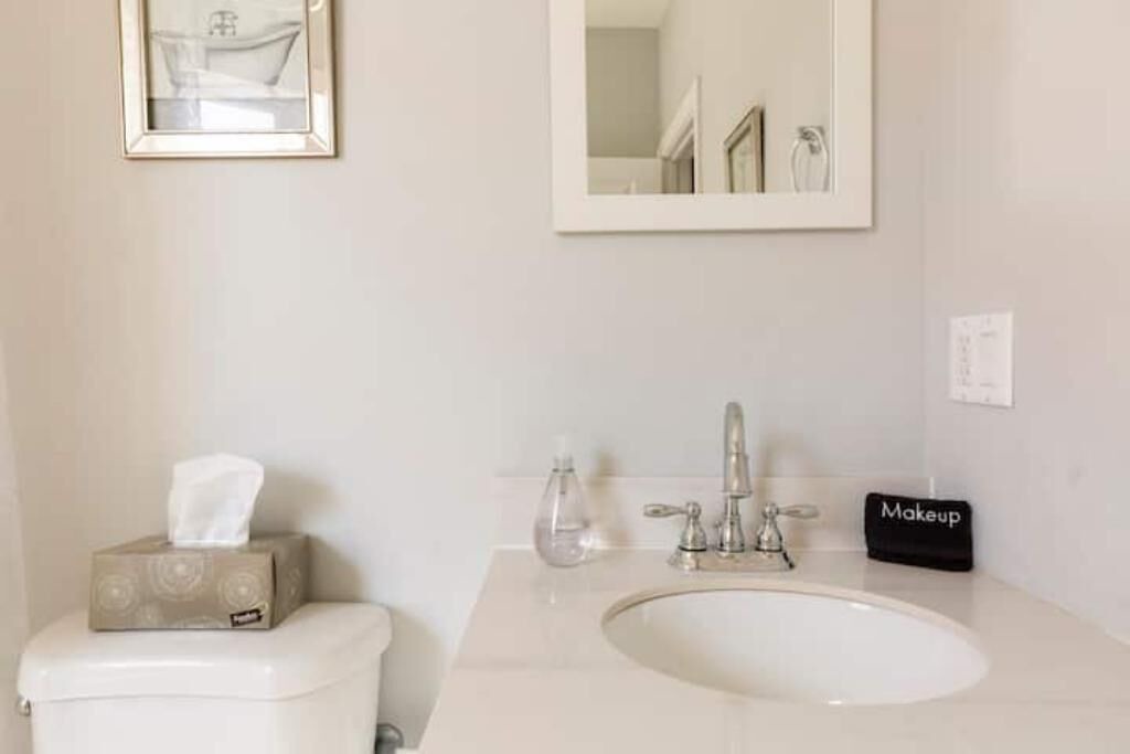 Photo of Bathroom in Greater Grand Crossing