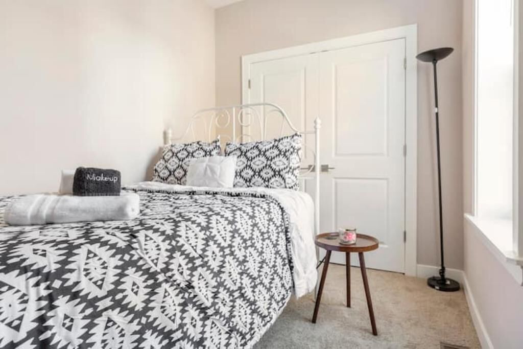 Photo of Bedroom in Greater Grand Crossing