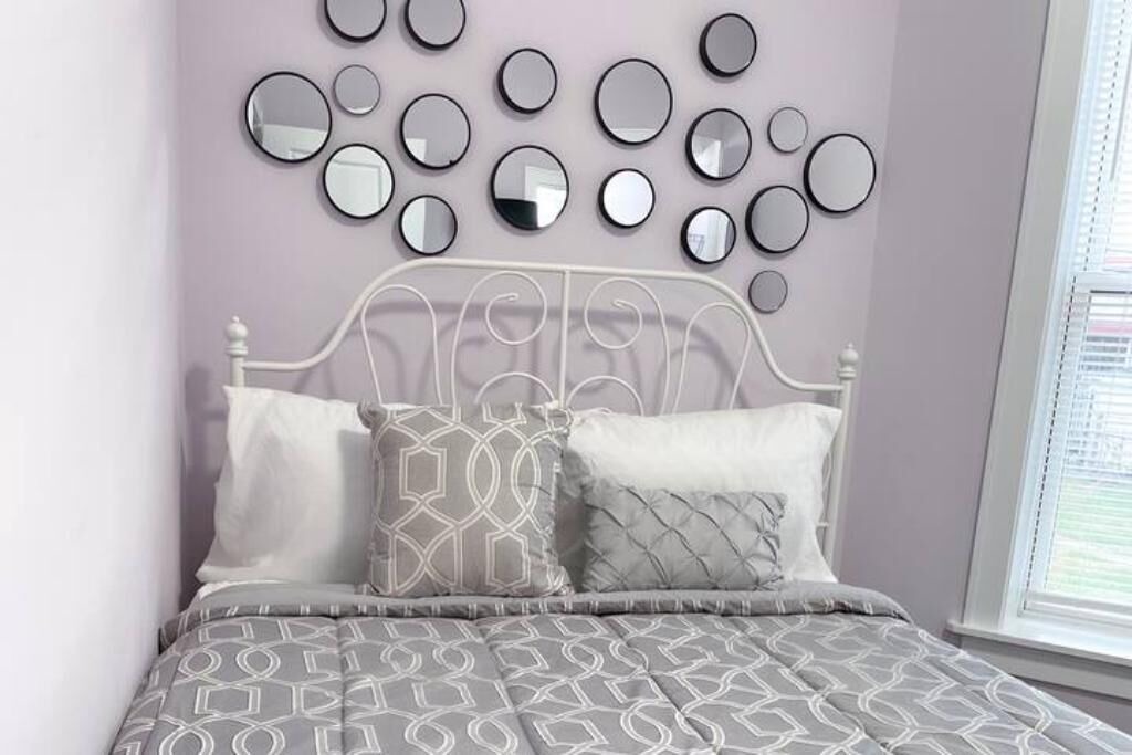 Photo of Bedroom in Greater Grand Crossing