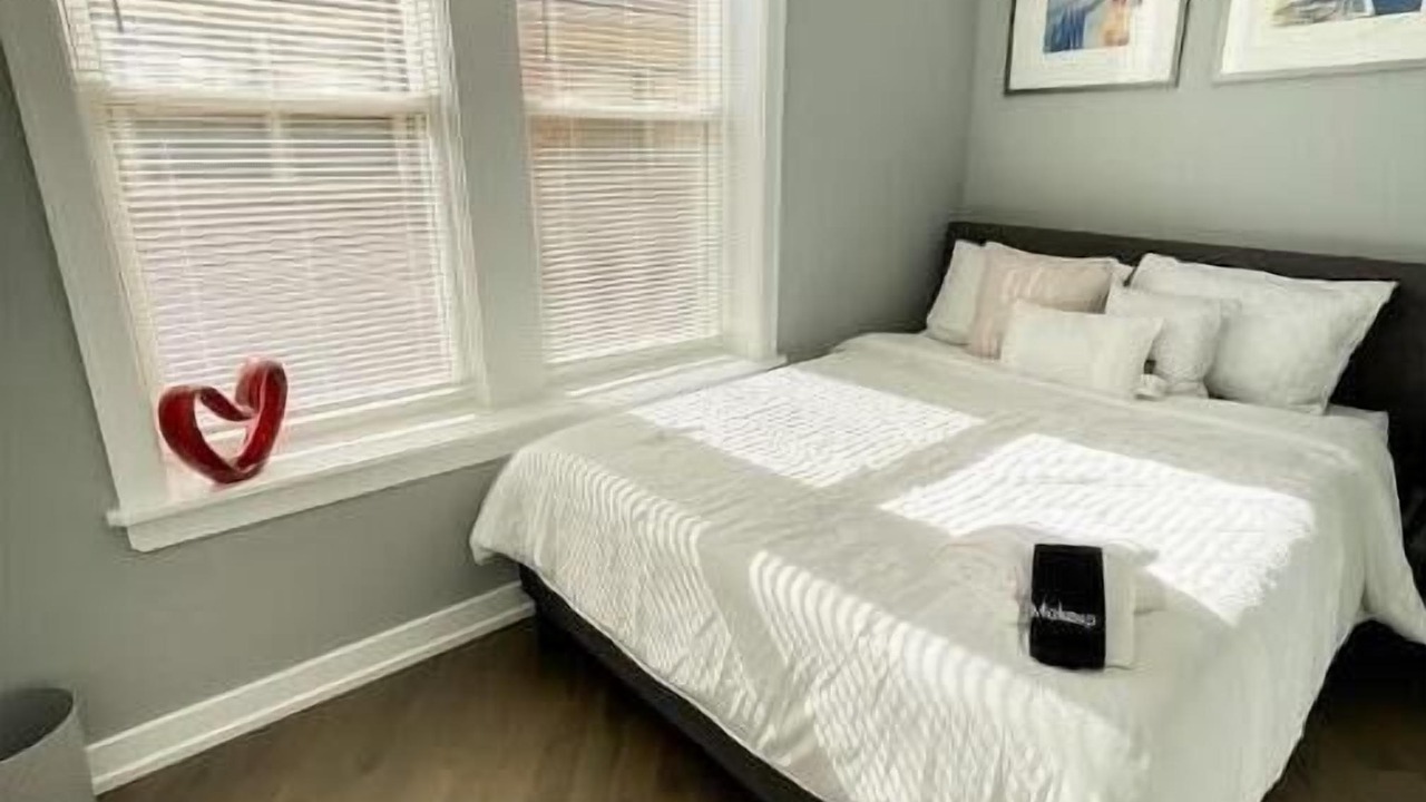 Photo of Bedroom in Greater Grand Crossing