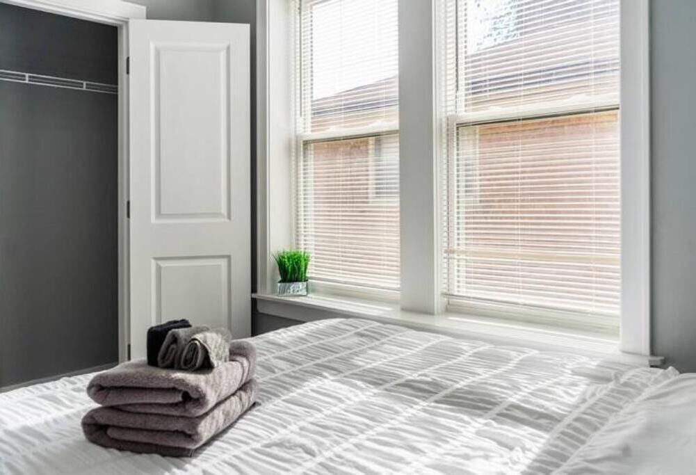 Photo of Bedroom in Greater Grand Crossing