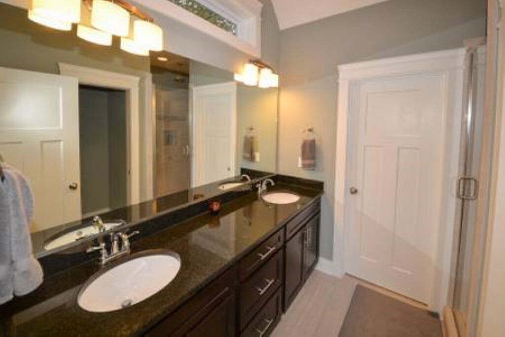 Photo of Bathroom in Edgehill
