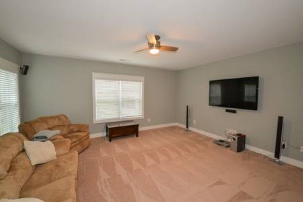 Photo of Livingroom in Edgehill