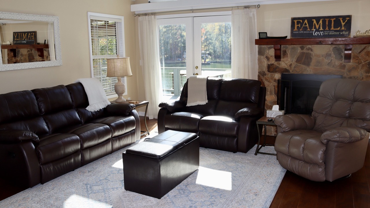 Photo of Livingroom in Hardwick