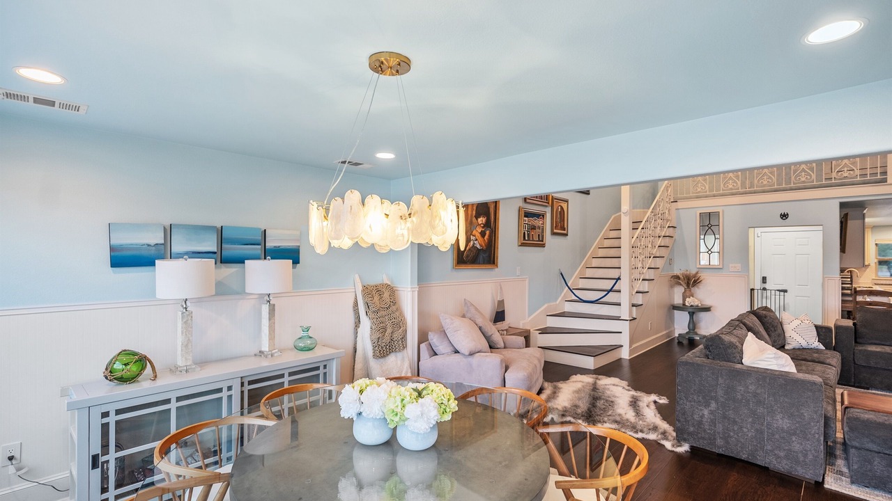 Photo of Bedroom in Point Venture