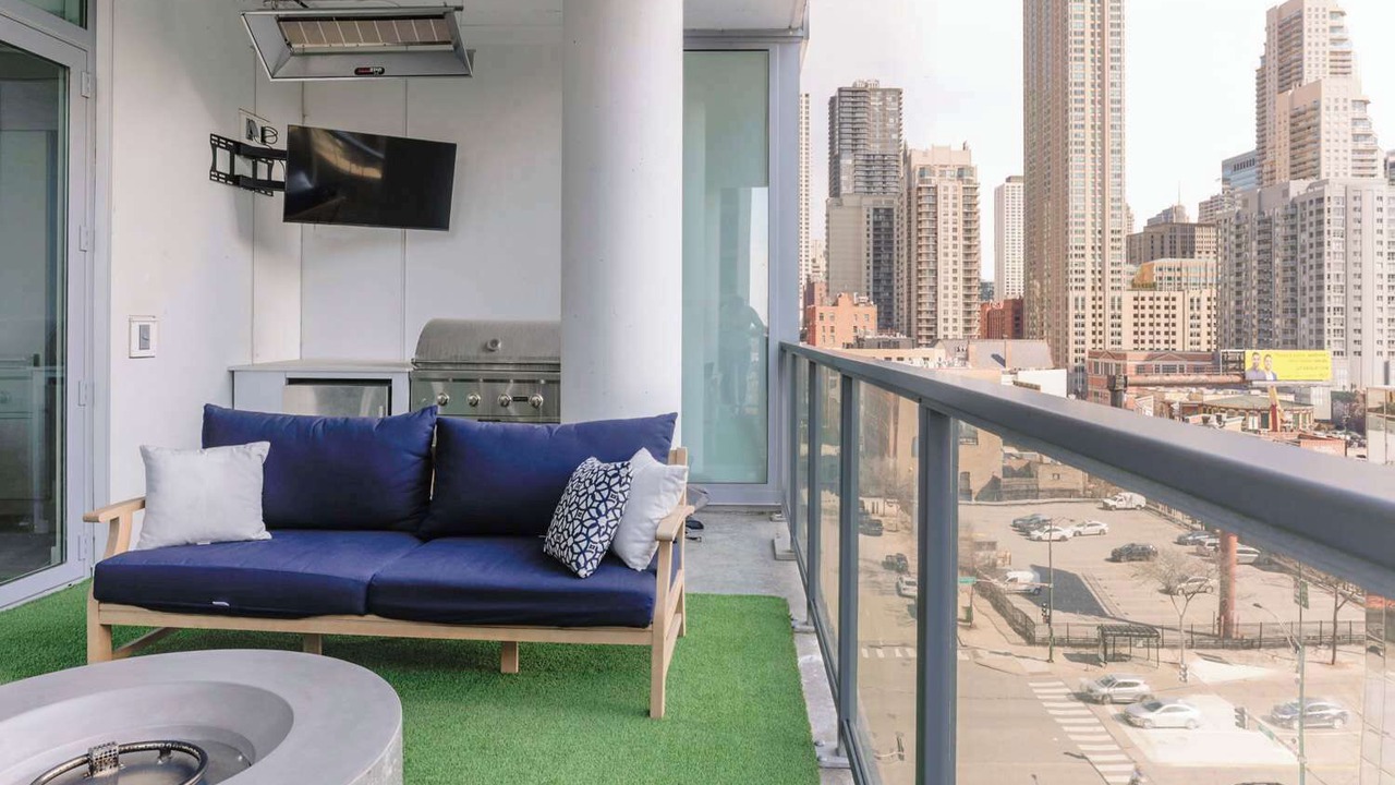 Photo of Patio Balcony in Near North Side