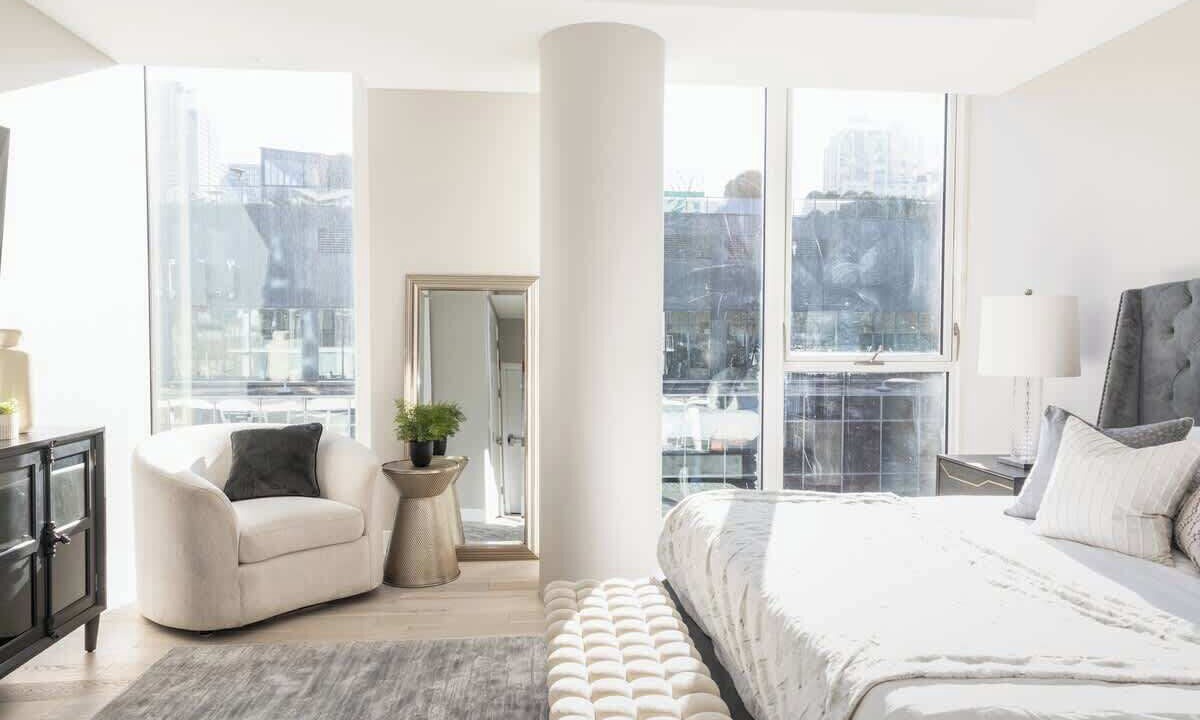 Photo of Bedroom in Near North Side