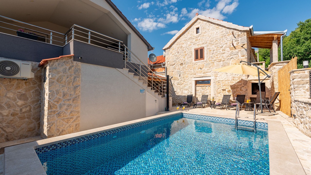 Photo of Outdoor in Bribir