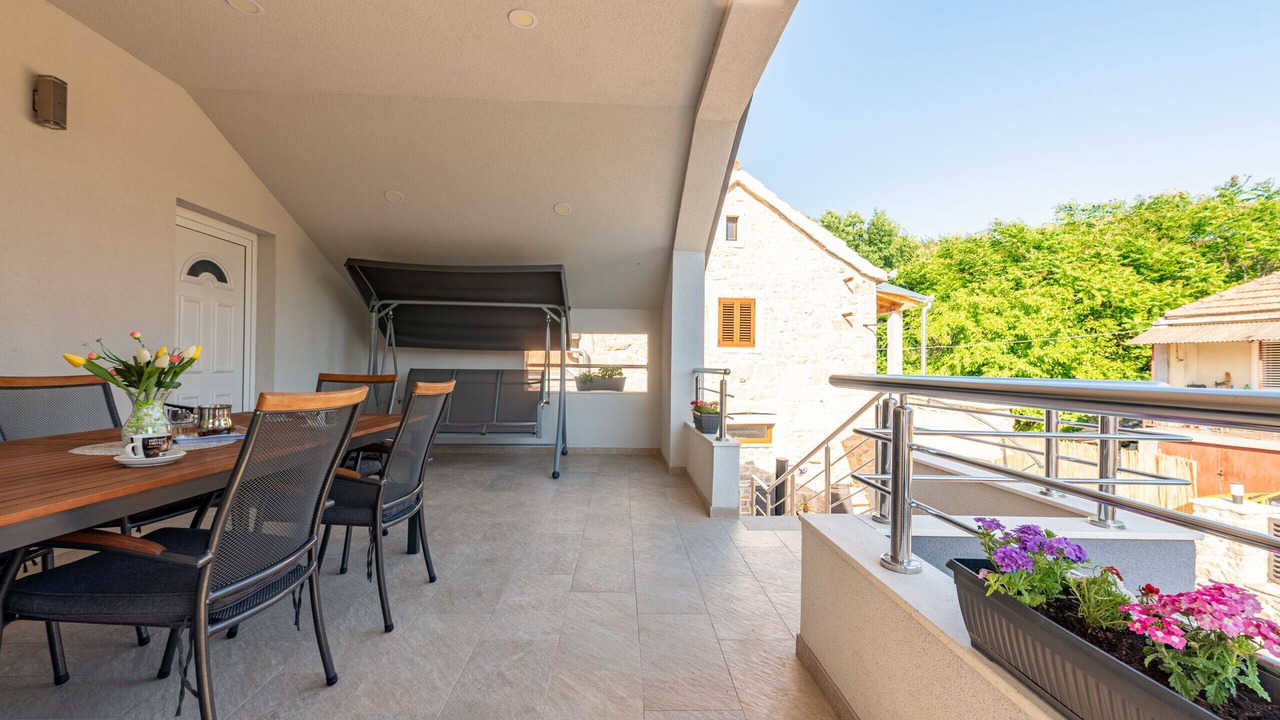 Photo of Patio Balcony in Bribir