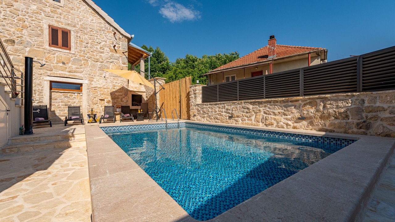 Photo of Outdoor in Bribir