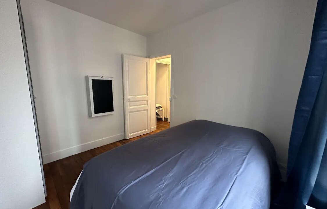 Photo of Bedroom in Saint-Fargeau