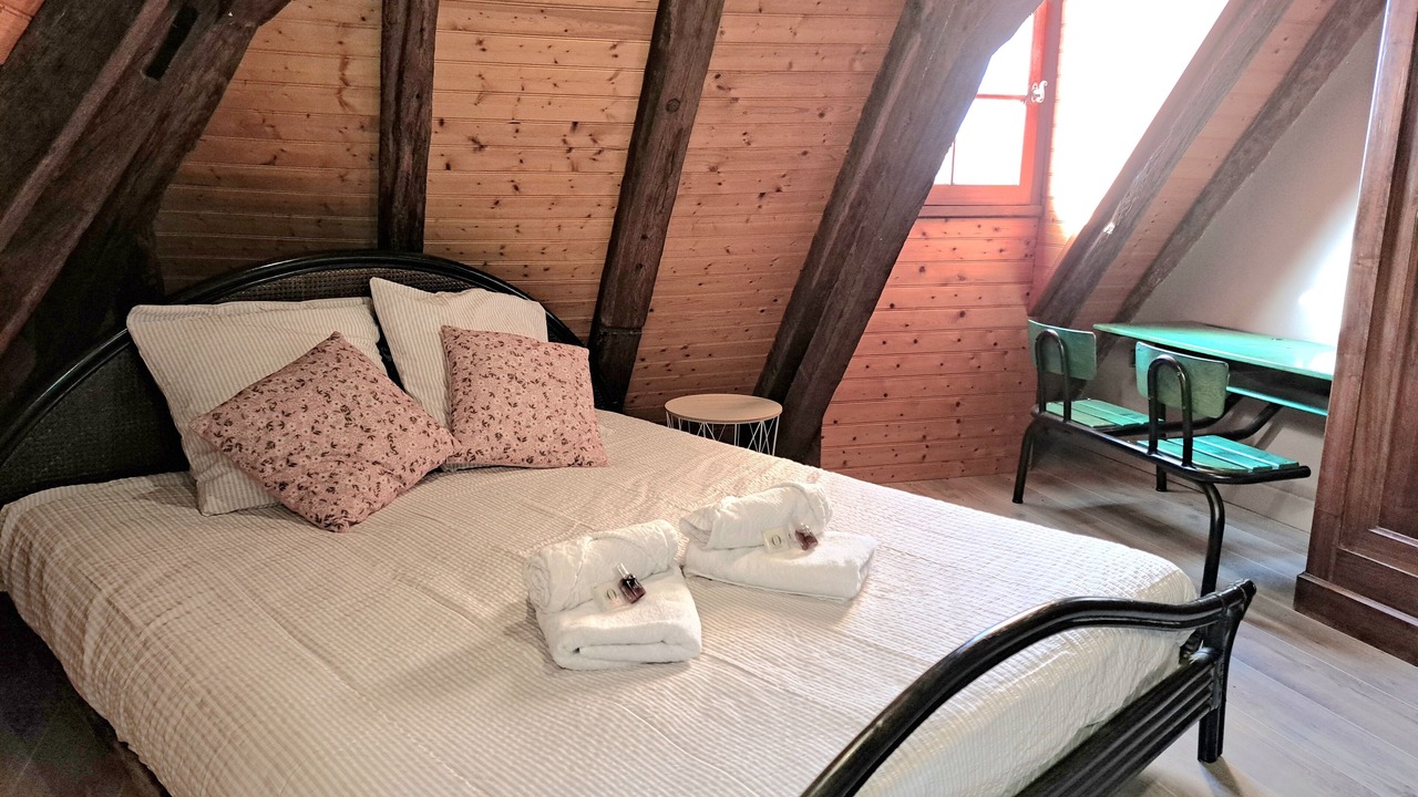 Photo of Bedroom in Sainte-Sabine-Born