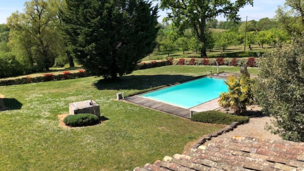 Photo of Outdoor in Sainte-Sabine-Born