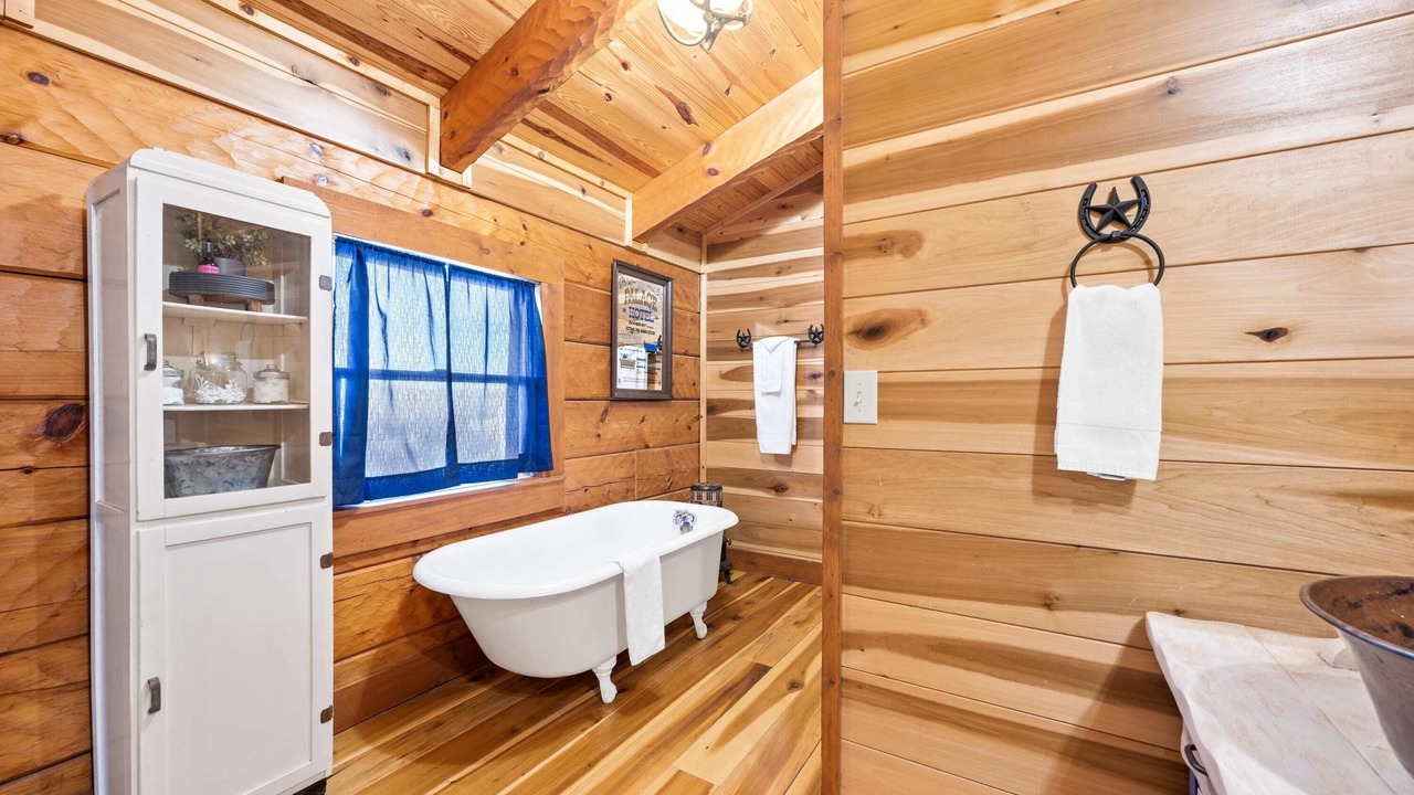 Photo of Bathroom in Williamstown